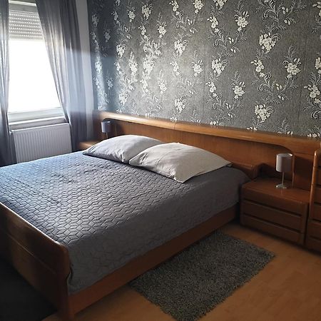 Gaestewohnung Pirmasens Esterno foto